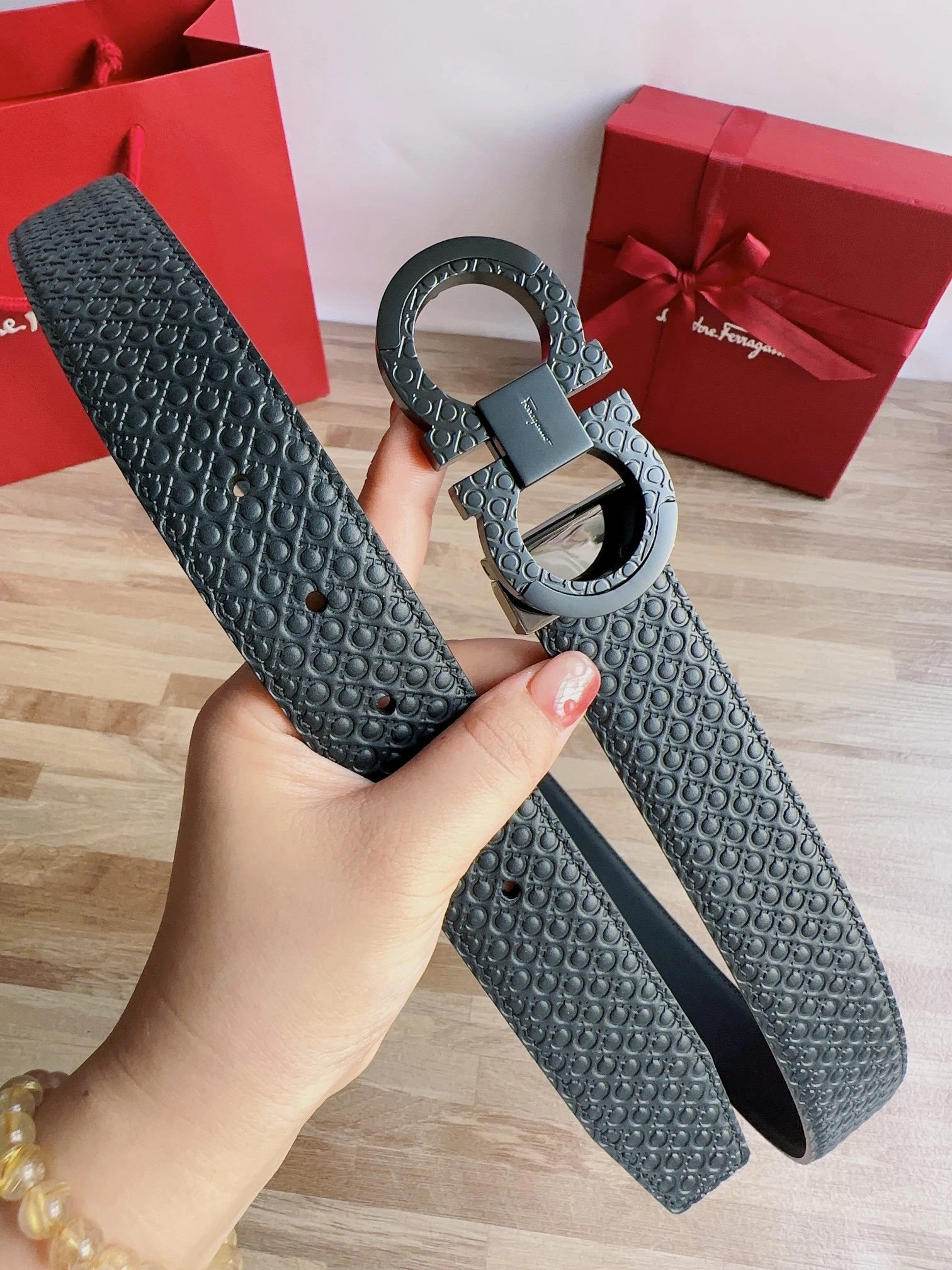 Barbara-- 745872 3.5CM three piece--reversible cowhide item:C-S042K1827